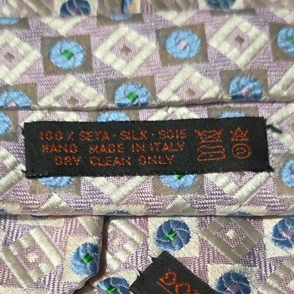 Dolcepunta Made in Italy Silk Necktie - Pink White Blue Geo - 3 3/4" x 61" - Picture 5 of 5